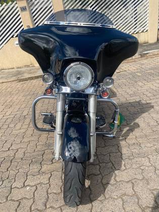 HARLEY-DAVIDSON STREET GLIDE 